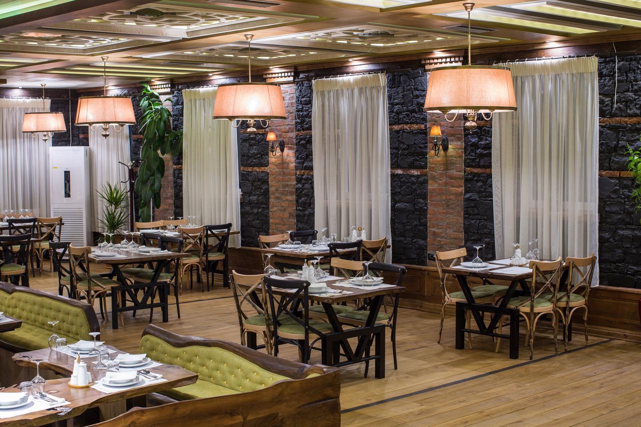 "L'Art De Vivre" Resort Korça Rum bild