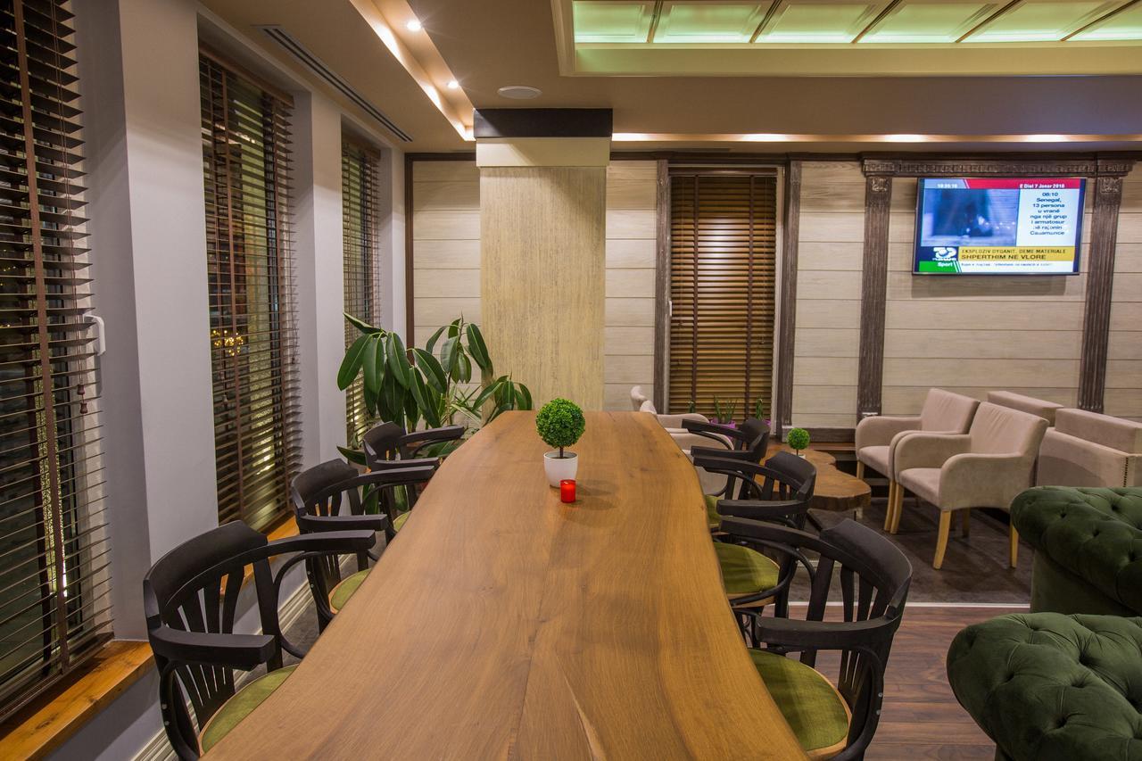 "L'Art De Vivre" Resort Korça Rum bild