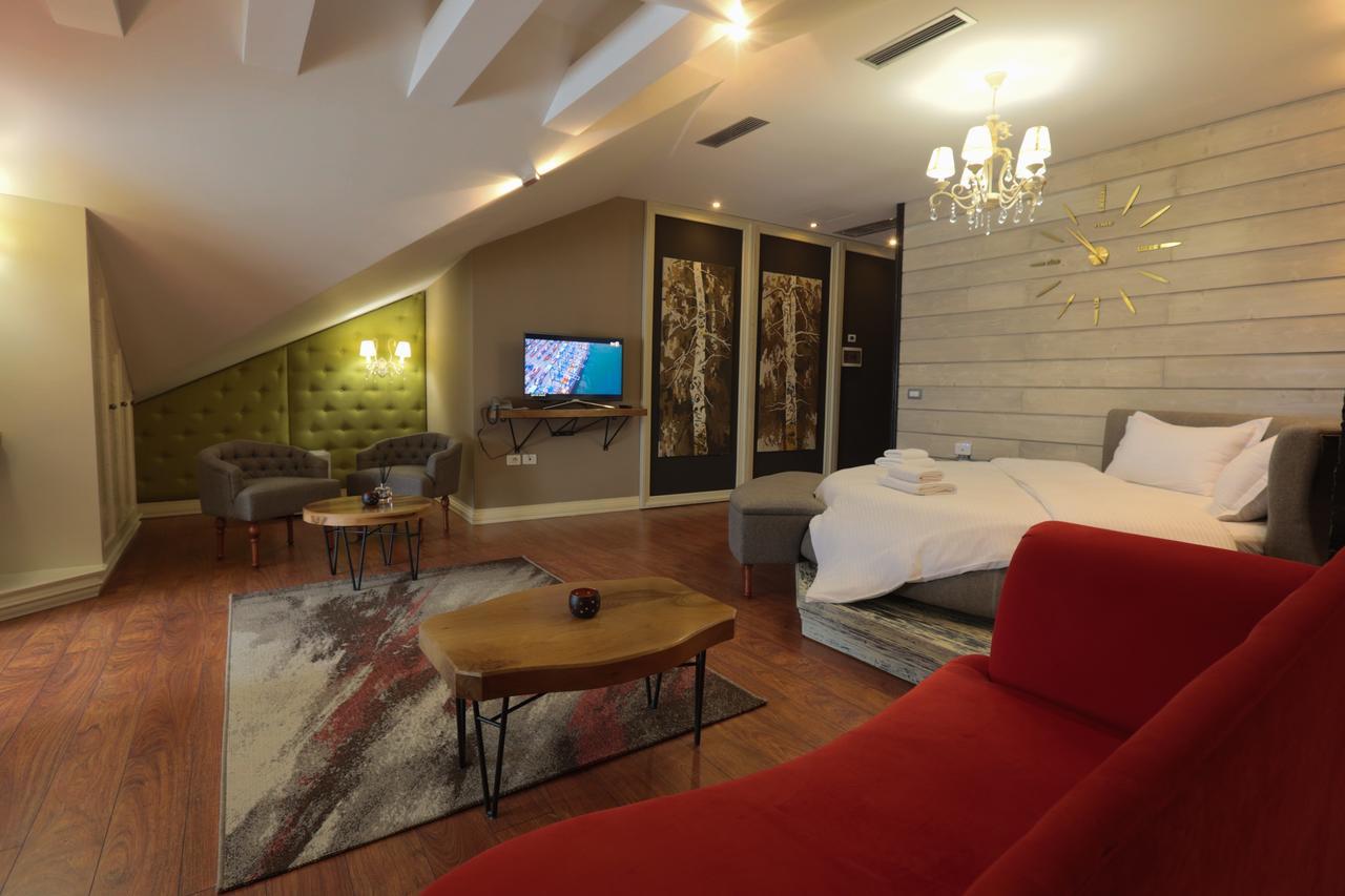"L'Art De Vivre" Resort Korça Exteriör bild