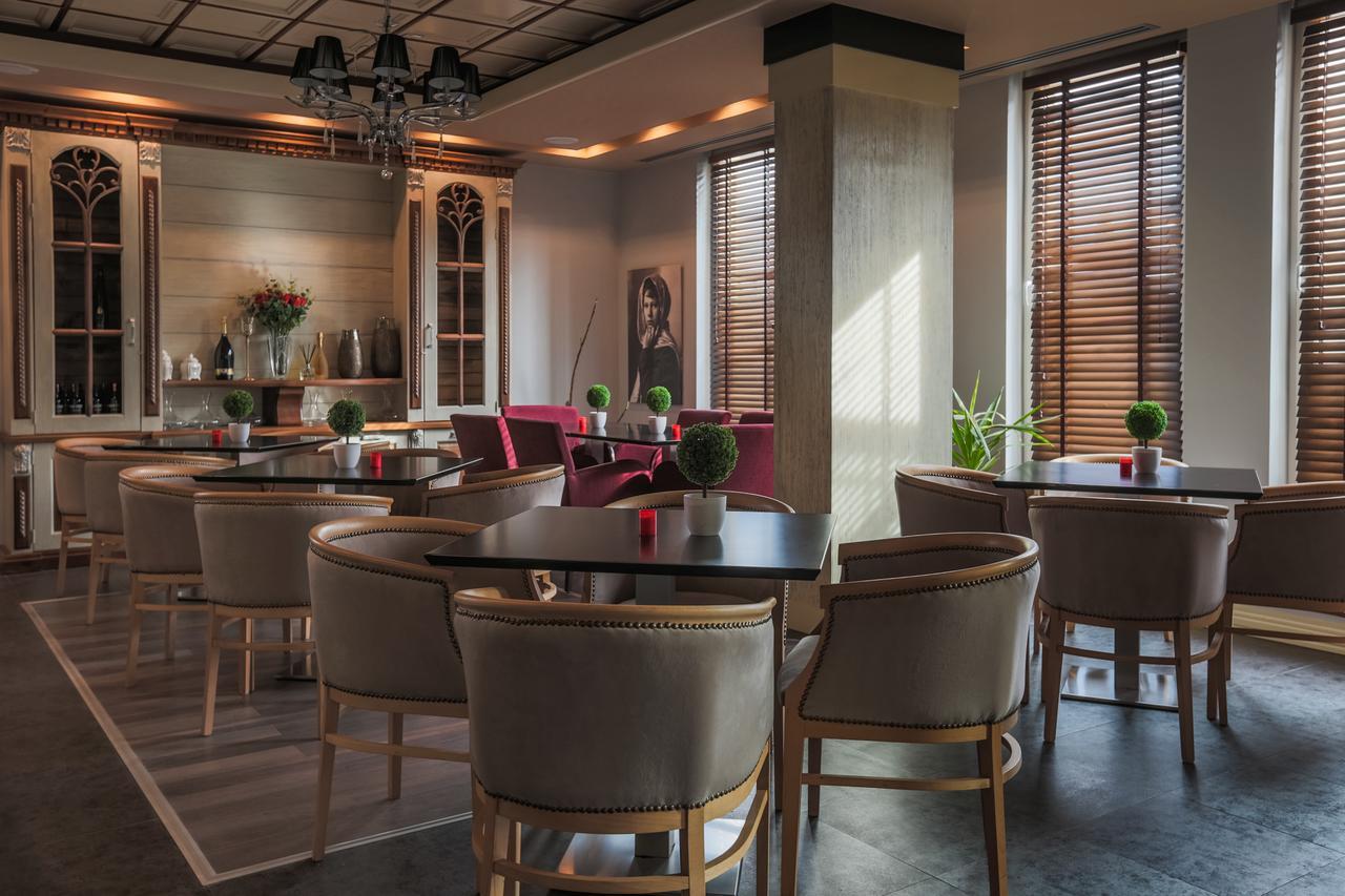 "L'Art De Vivre" Resort Korça Exteriör bild