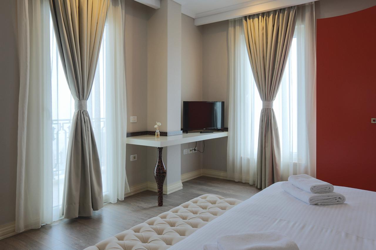 "L'Art De Vivre" Resort Korça Exteriör bild