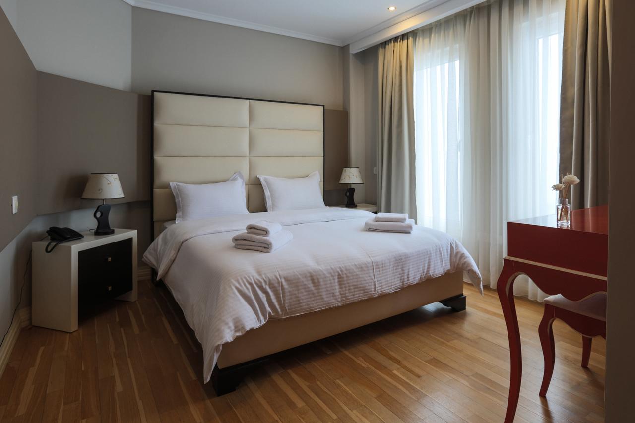"L'Art De Vivre" Resort Korça Exteriör bild