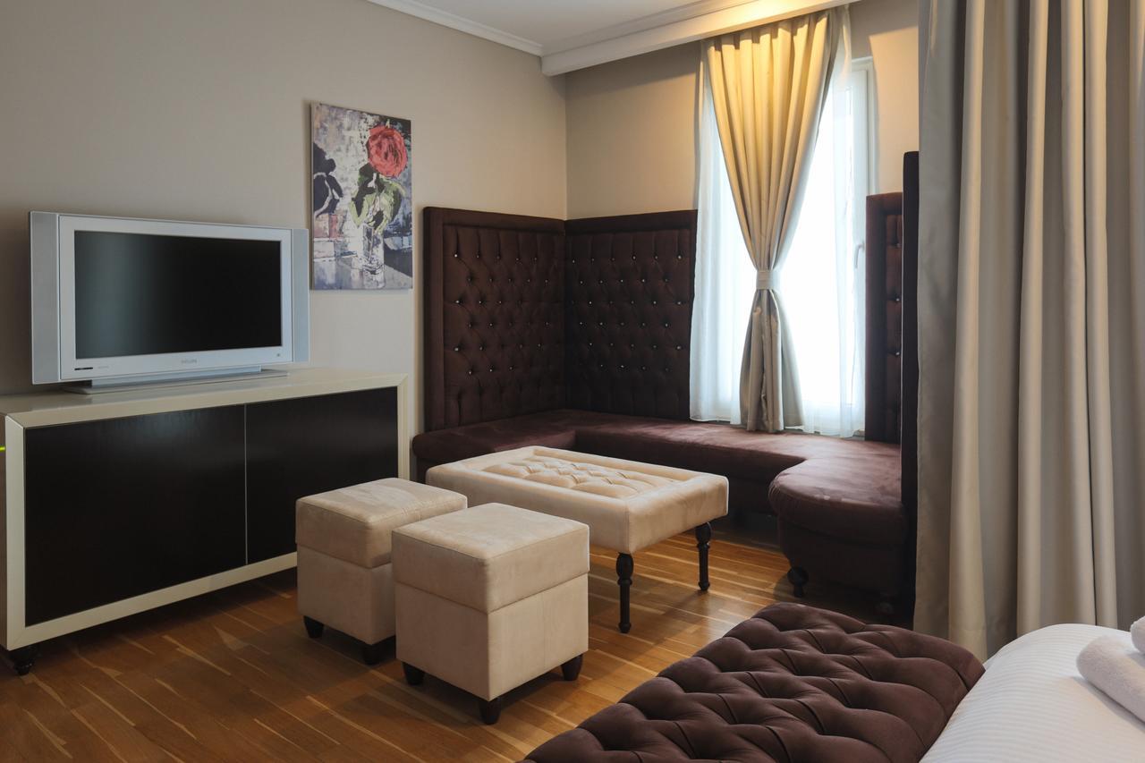 "L'Art De Vivre" Resort Korça Exteriör bild