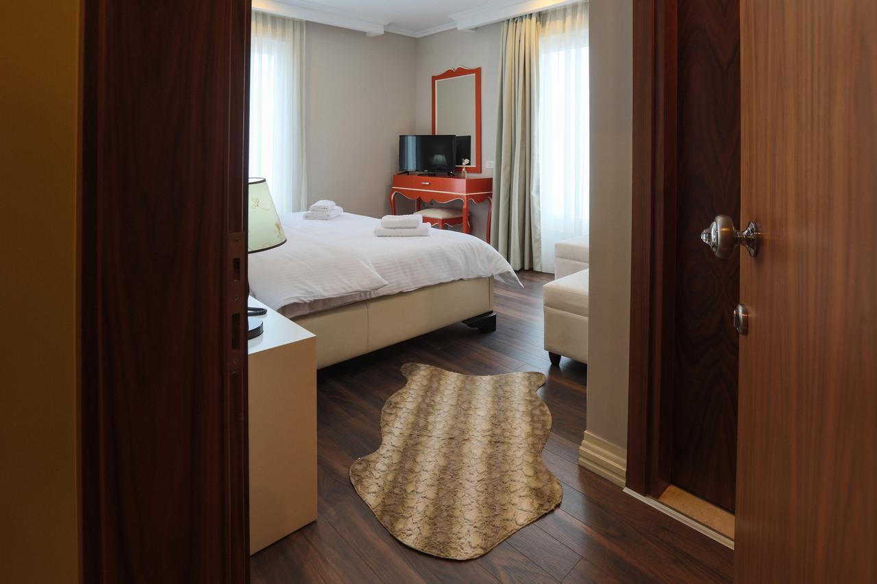 "L'Art De Vivre" Resort Korça Exteriör bild