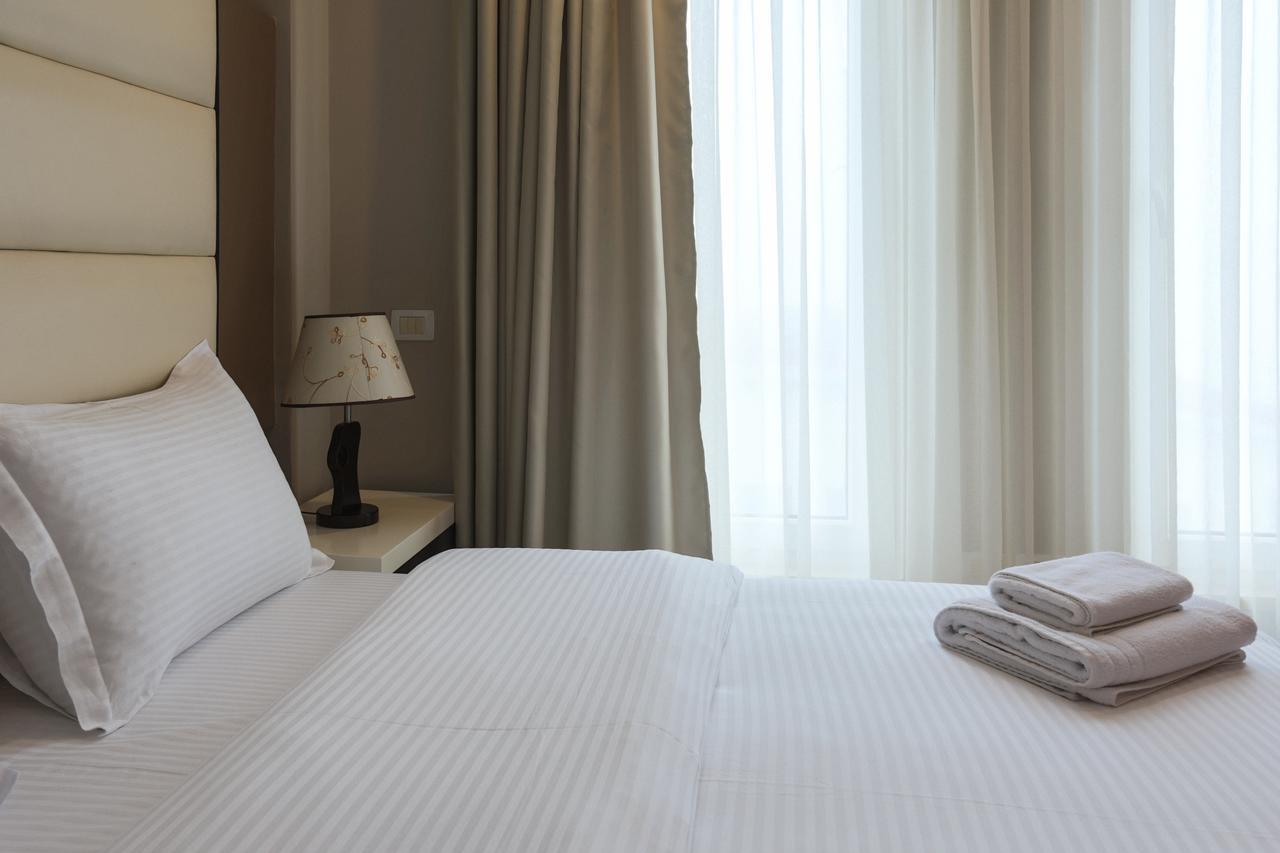 "L'Art De Vivre" Resort Korça Exteriör bild